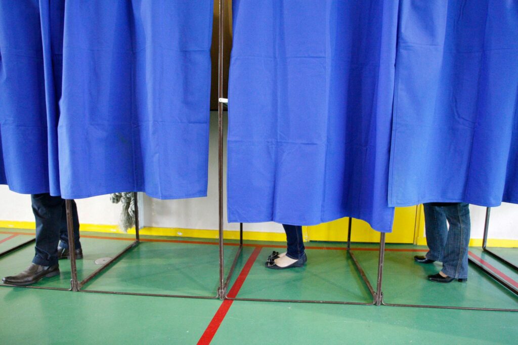 isoloir-bureau-de-vote-scrutin-election-presidentielle