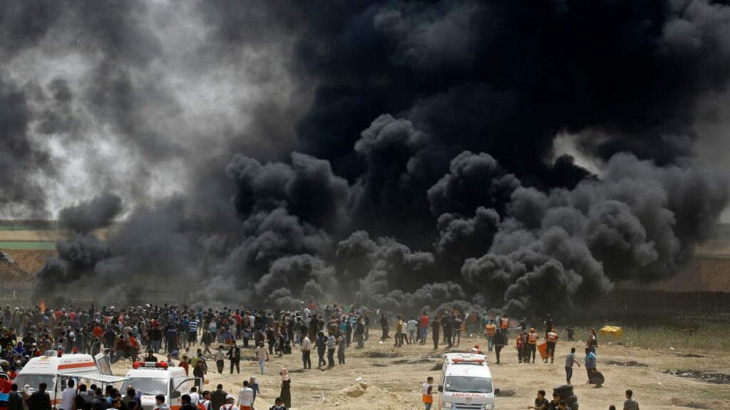 gaza-manifestation-israel-pneus-brules-fumee